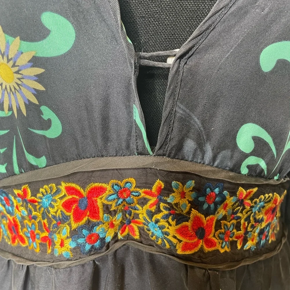 Johnny Was Silk Floral Tunic Embroidered Waistband and Tie Waist in Back Size XL - Picture 6 of 13